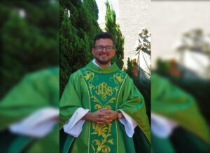 Justiça nega pedido de prisão contra padre investigado por atropelar suspeito de furtar igreja