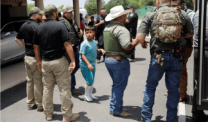 Atirador mata 14 crianças e professora em escola no Texas
