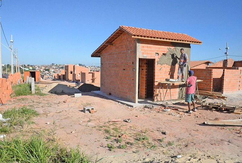 É uma conquista', dizem futuros moradores de minicasas em Campinas (SP) -  Notícias - BOL