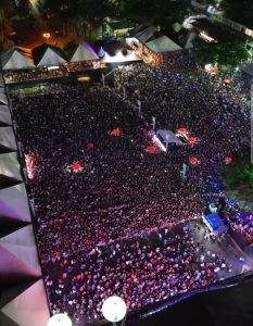 Show de Simone Mendes leva mais de 25 mil pessoas ao Recinto da Facilpa