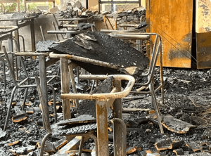 Incêndio destrói duas salas de escola municipal e suspende aulas de mais de 300 crianças em Bauru