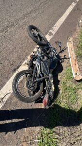 Jovem morre atropelada na Rondon, após queda de moto