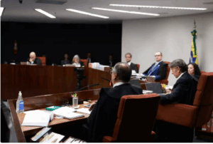 STF fica a um voto de condenar Bolsonaro por trama golpista