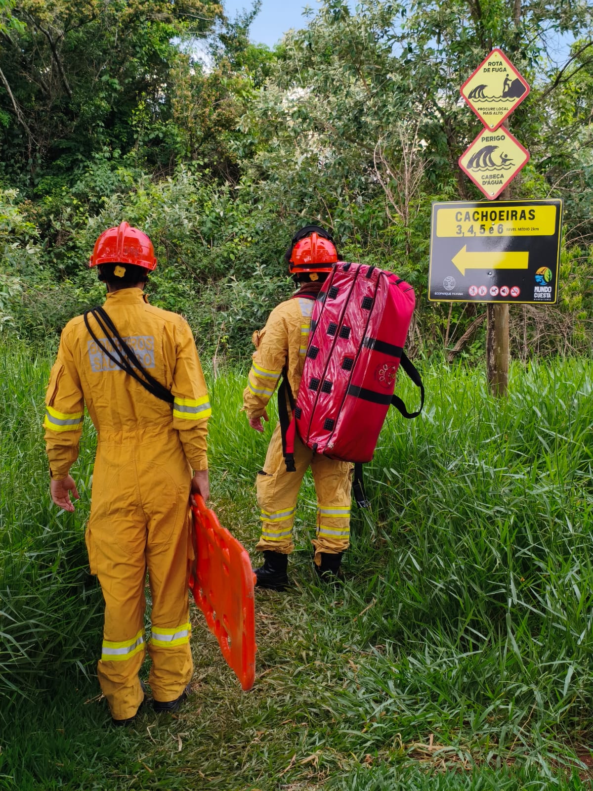 Bombeiros realizam resgate na trilha da Cachoeira Pavuna entre Botucatu e São Manuel