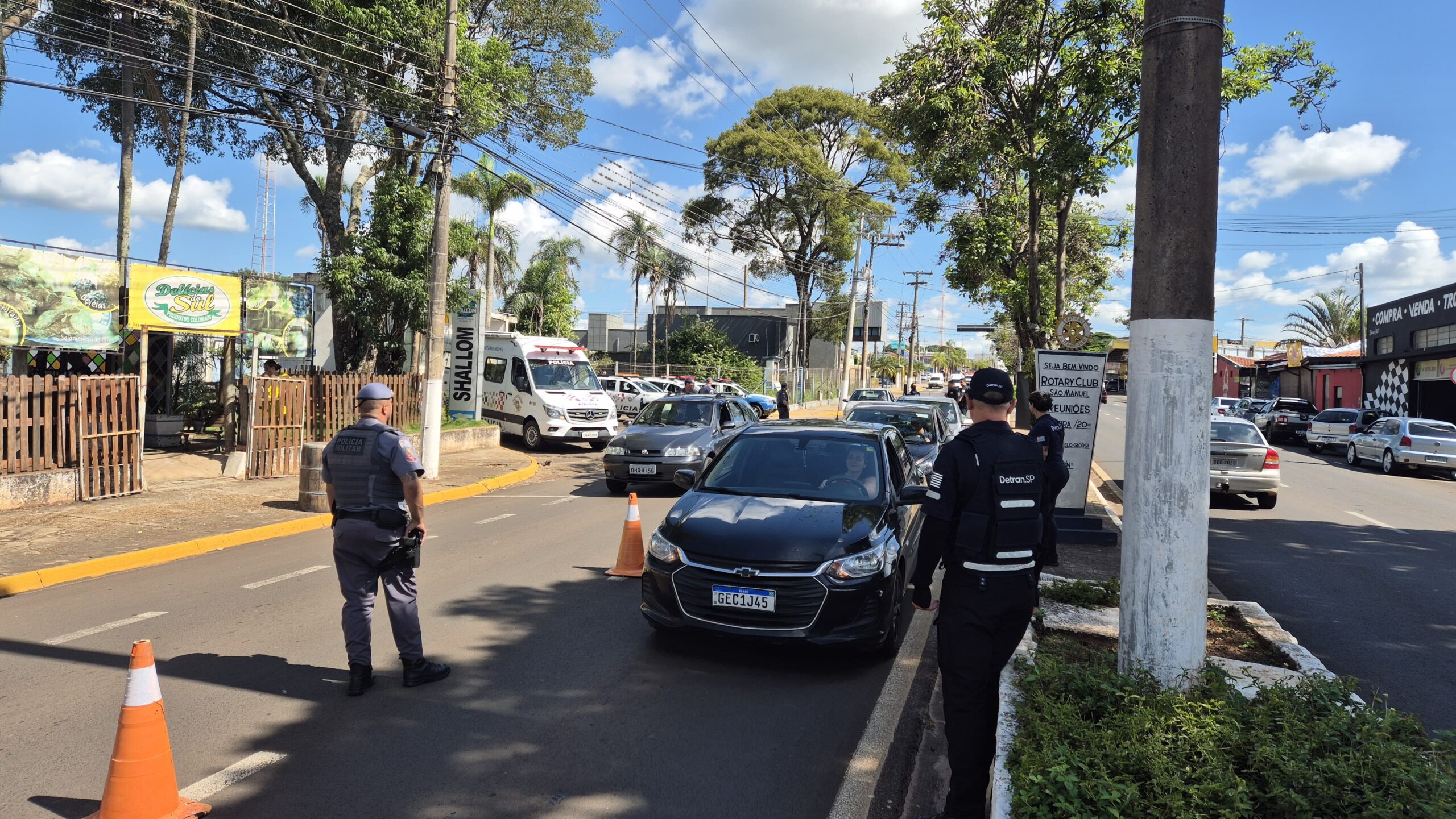 Operação Lei Seca realiza 357 testes e registra autuações em São Manuel