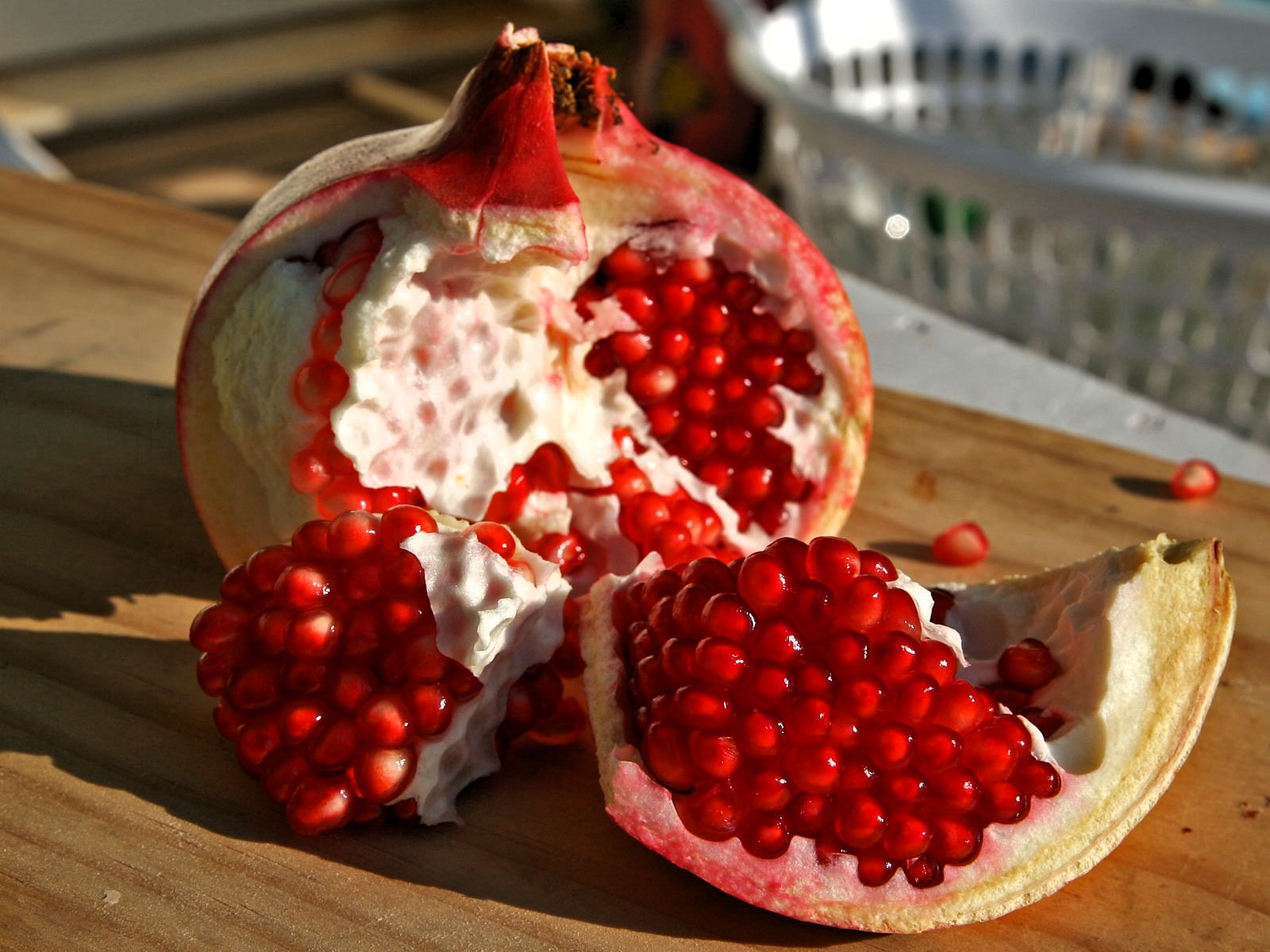 ÁRVORES FRUTÍFERAS PARA PLANTIO EM CALÇADAS: AGORA É A VEZ DA ROMANZEIRA