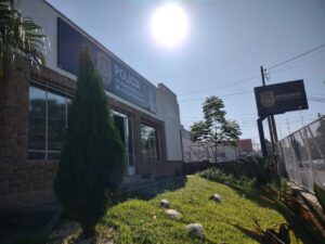 Homem é preso após tumultuar atendimento e fazer transmissão ao vivo dentro da DDM de Botucatu