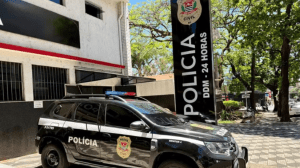 Homem é preso por tentativa de feminicídio após levar ex-mulher para canavial e a espancar em Barra Bonita