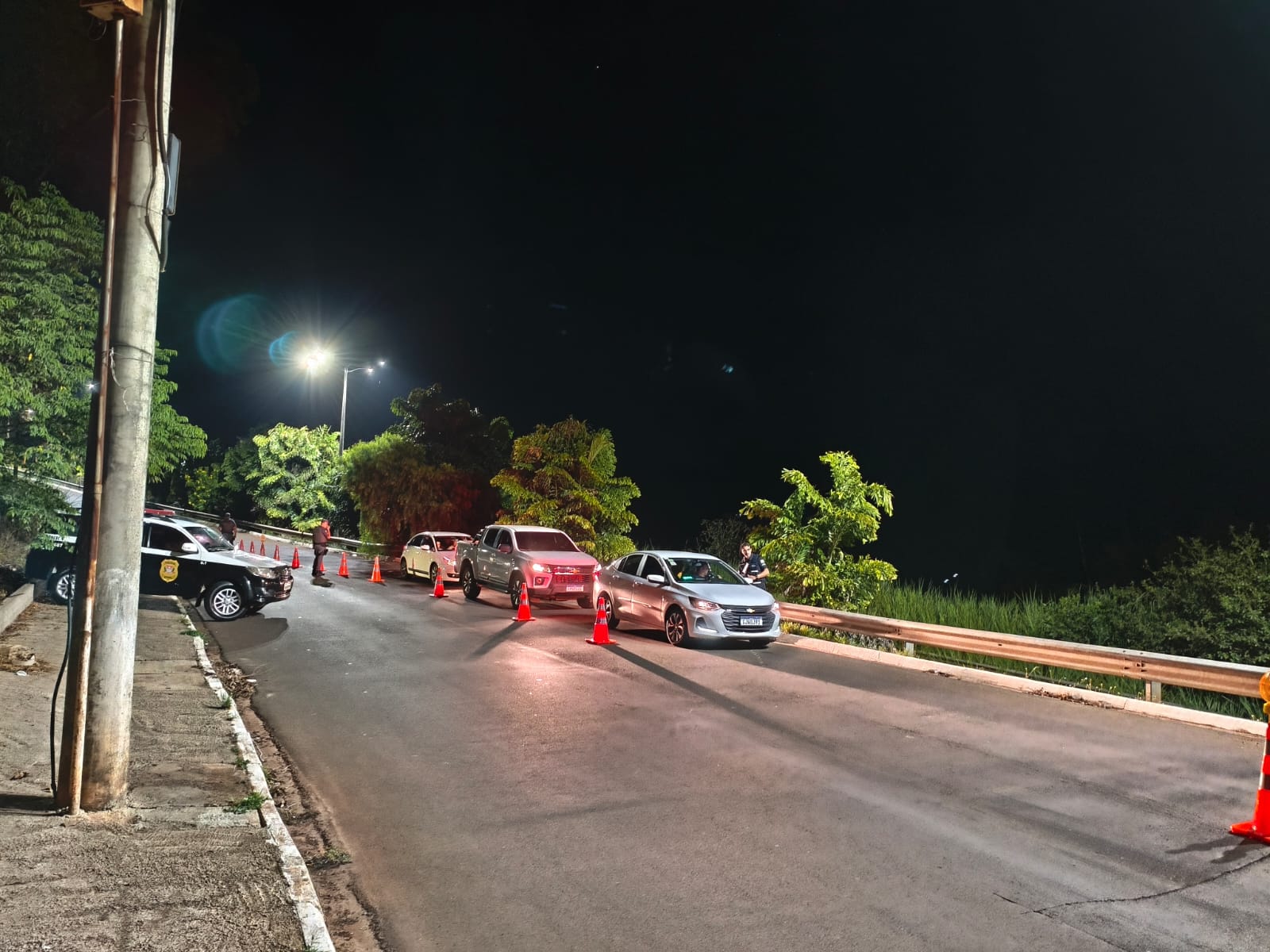 Operação Direção Segura realiza fiscalização e testes do bafômetro em São Manuel