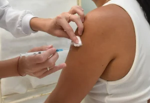 Vacinação contra a Influenza será realizada em igrejas de Botucatu neste domingo, dia 14