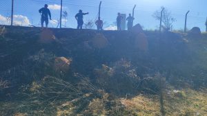 Defesa Civil atende três incêndios em vegetação em Botucatu e GCM é acionada após suspeita de ação criminosa