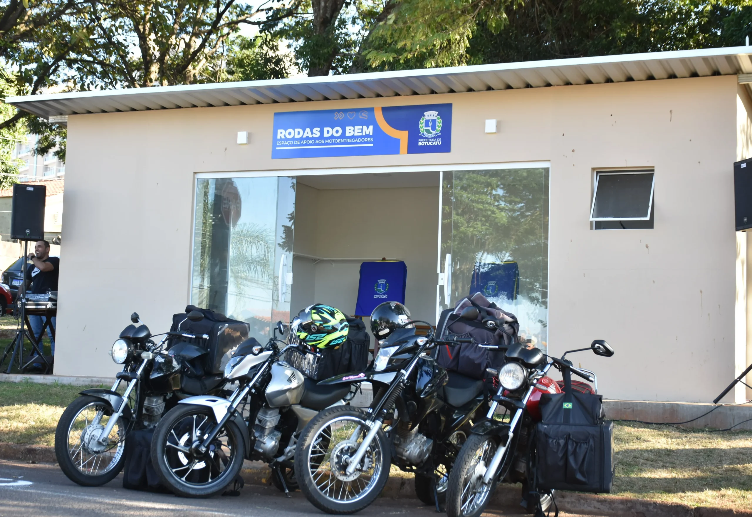 Botucatu inaugura Espaço de Apoio aos Motoentregadores e reforça valorização da categoria