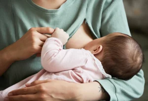 Agosto Dourado reforça a importância do aleitamento materno e da rede de apoio às famílias em Botucatu