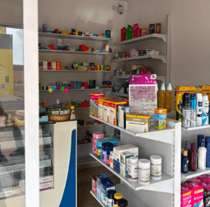 Operação interdita duas farmácias da mesma empresa em Botucatu e apreende medicamentos controlados