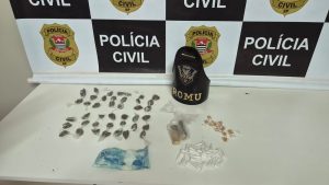Operação da Polícia Civil apreende cocaína, crack, maconha e materiais para embalar drogas em Botucatu