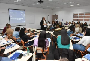 Lampiar Pré-Escola reúne 40 gestores em primeiro encontro formativo do programa em Botucatu