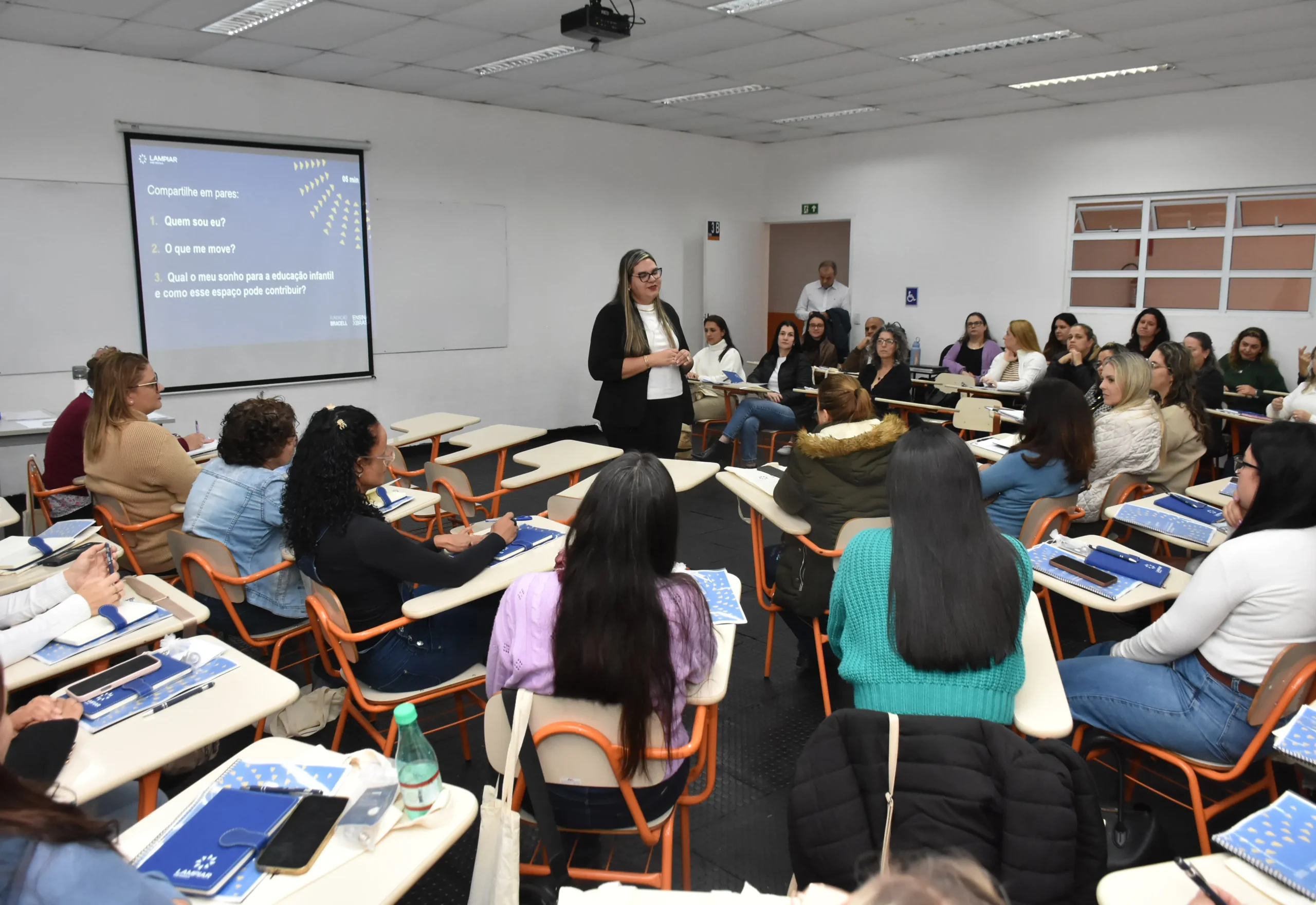 Lampiar Pré-Escola reúne 40 gestores em primeiro encontro formativo do programa em Botucatu