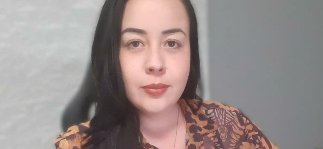 , a doutora Lívia Zampieri Fonseca (foto), confirmou a hospitalização da adolescente.