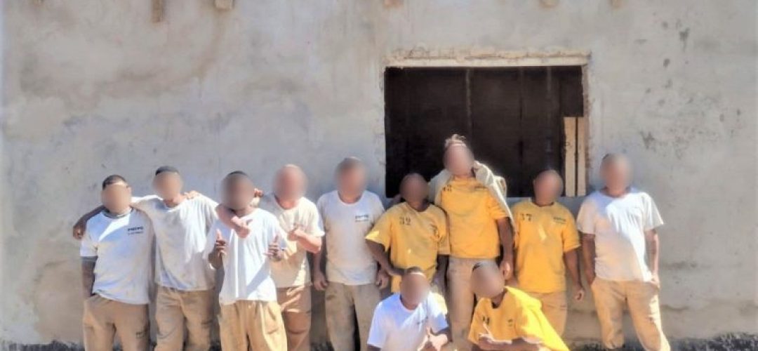 Mais-de-dez-sentenciados-prestaram-trabalho-voluntario-na-obra-sob-a-supervisao-de-agentes-de-seguranca-768x576