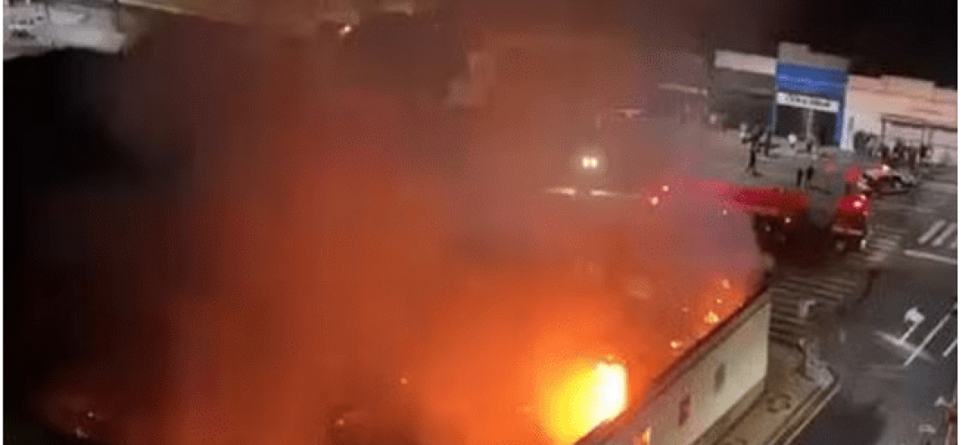Mercadão de Piracicaba foi destruído por incêndio em Piracicaba — Foto: Arquivo pessoal