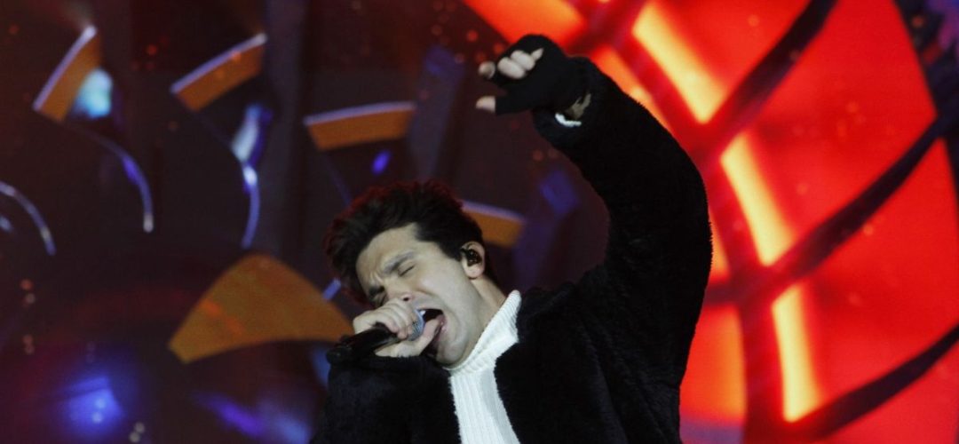 Shows-de-Ana-Castela-e-Luan-Santana-arrastam-multidao-na-Festa-do-Pinhao-10.jpg