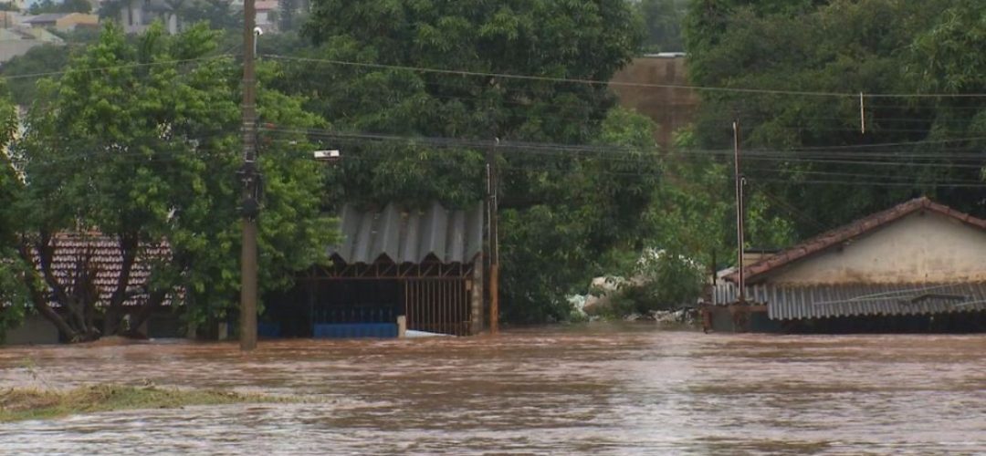 casa-chuva-morte-jau-300122